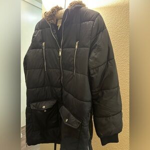 Forever 21 Black Hooded  with Faux Fur Collar